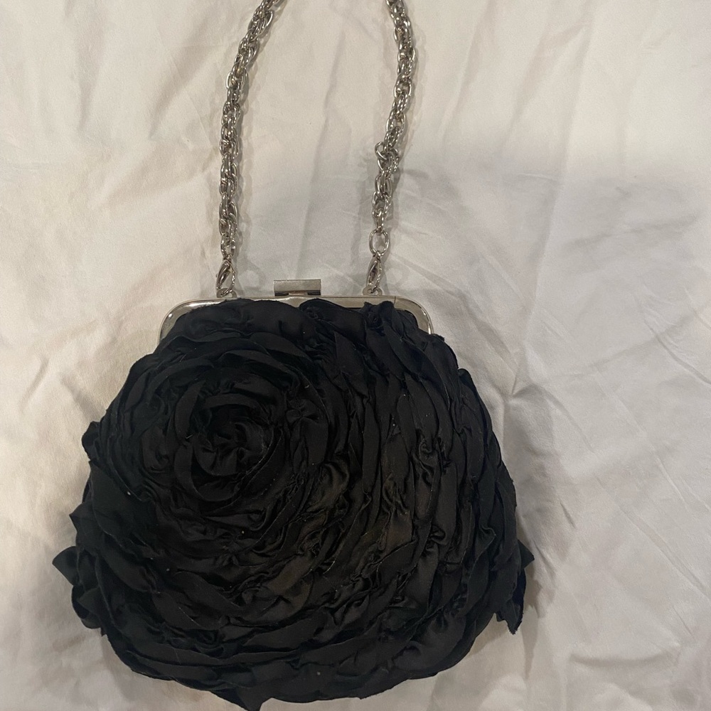 White House Black Market women’s purse/handbag. Very gently used.